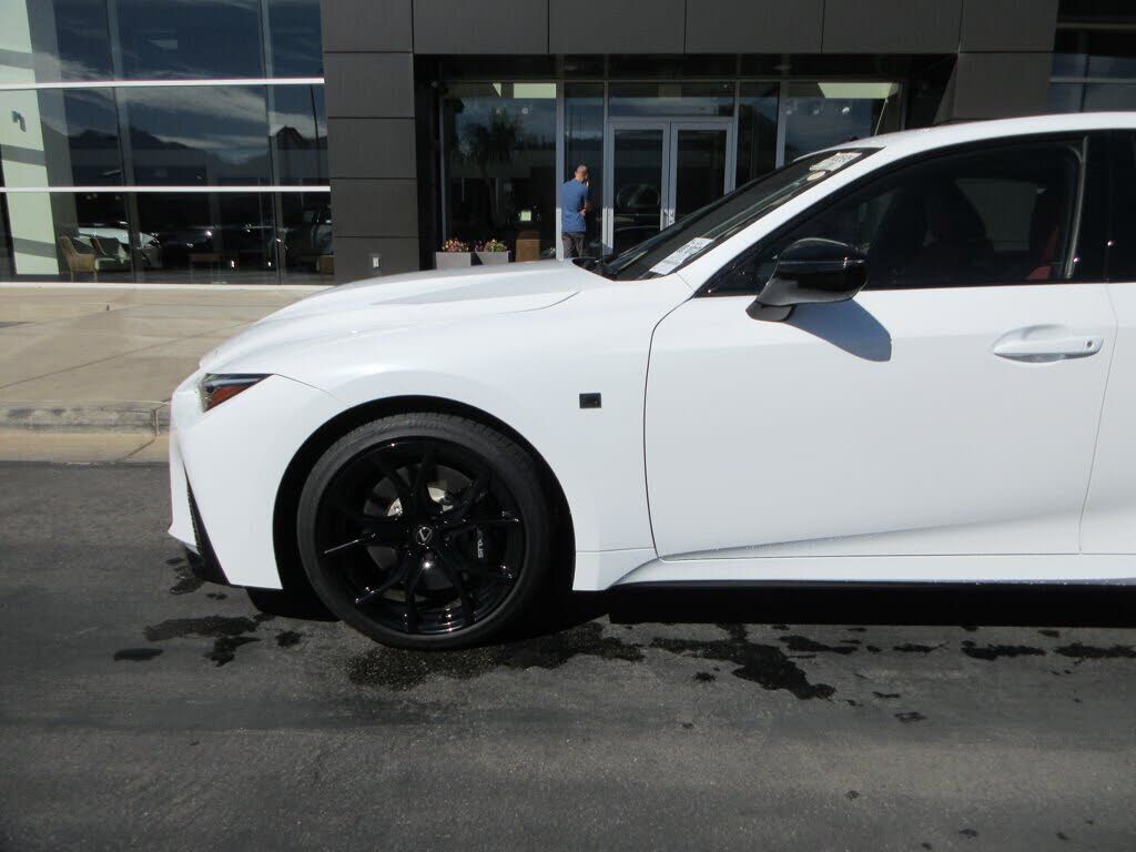 2025 Lexus IS