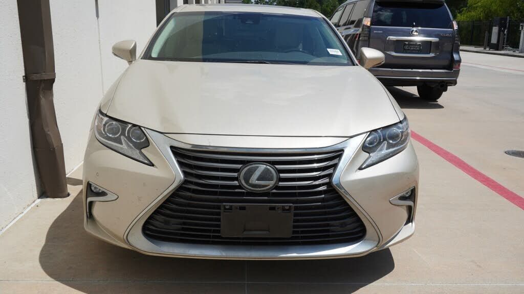 2017 Lexus ES