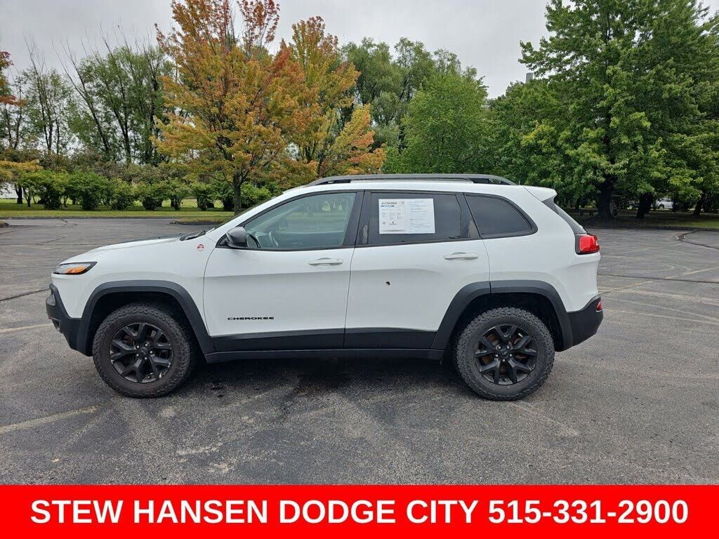 2017 JEEP Cherokee