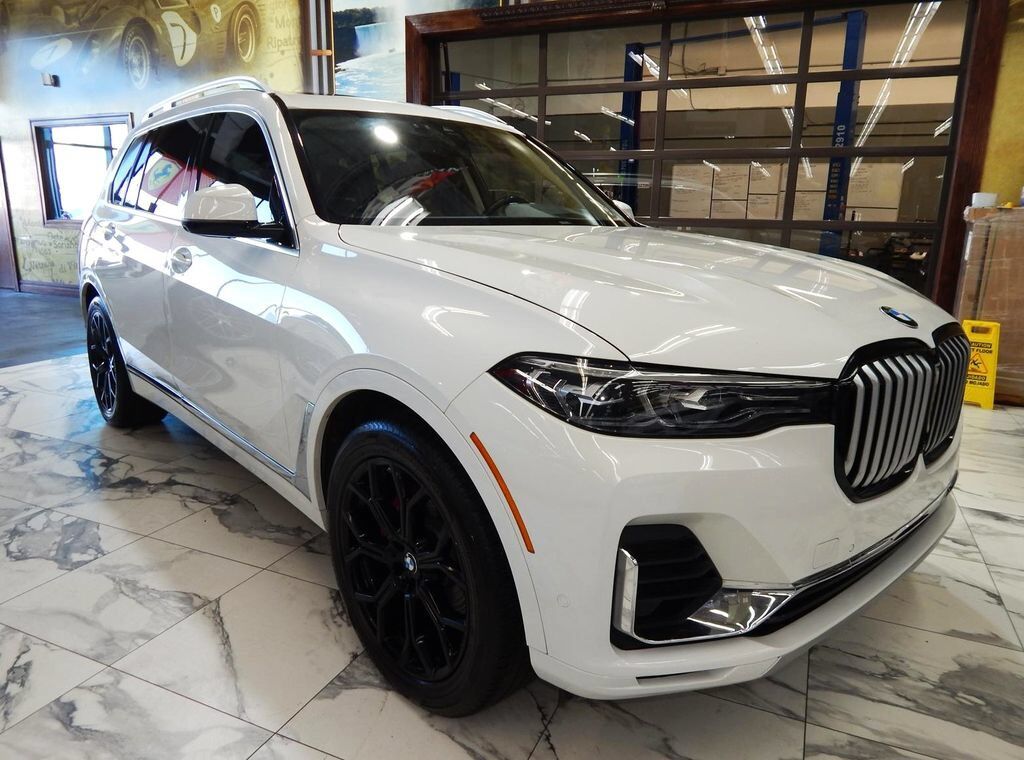 2020 BMW X7