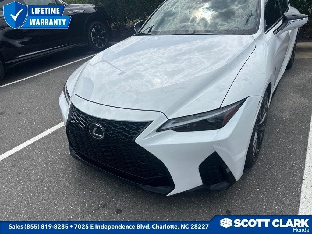 2024 Lexus IS