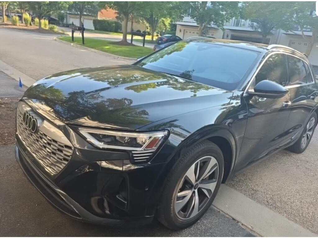 2024 Audi Q8