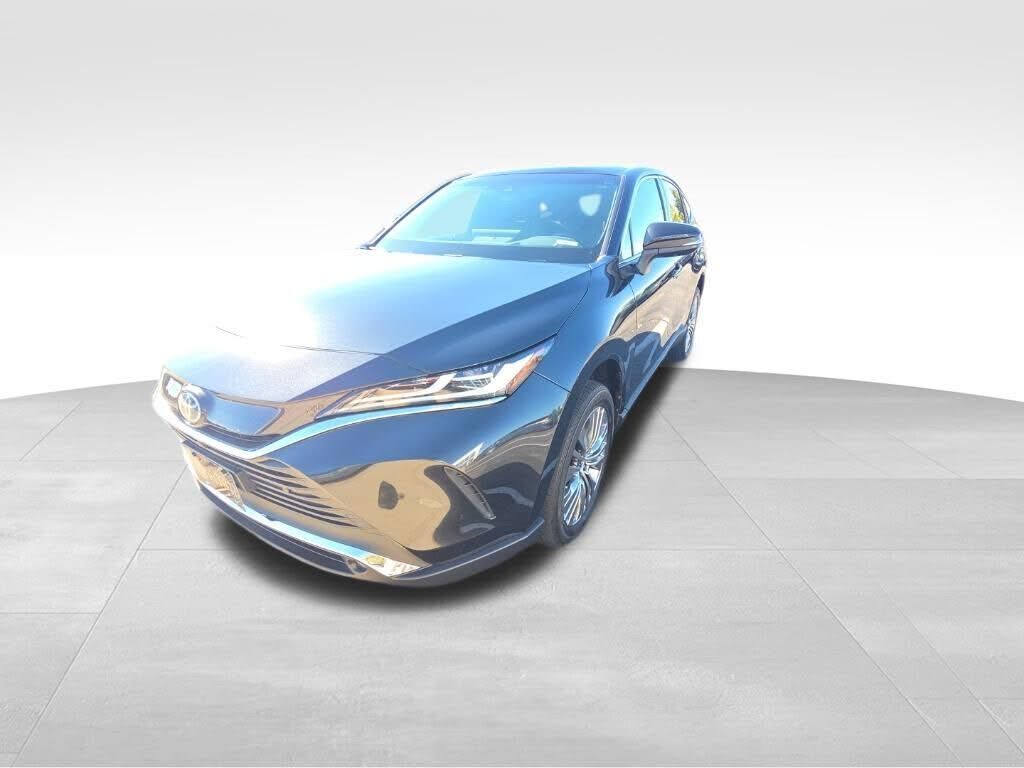 2022 TOYOTA Venza