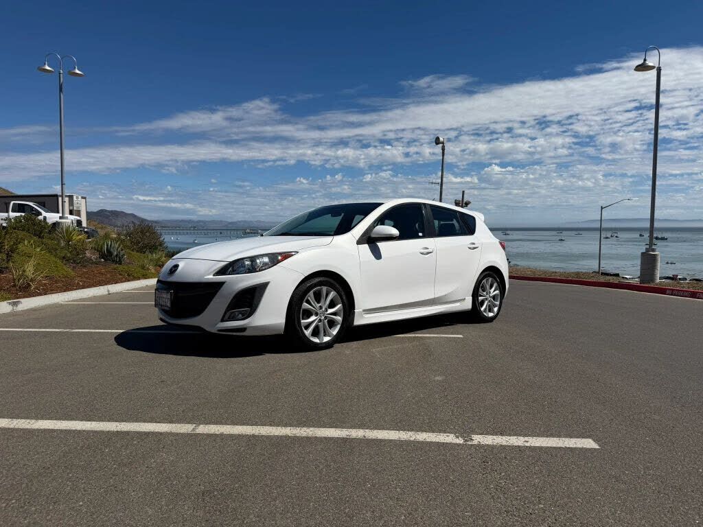 2011 MAZDA Mazda3