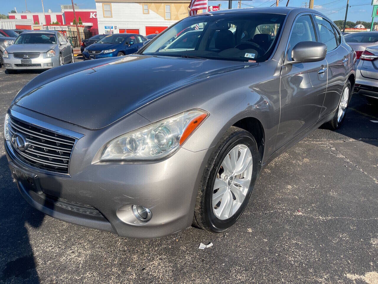 2011 INFINITI M37