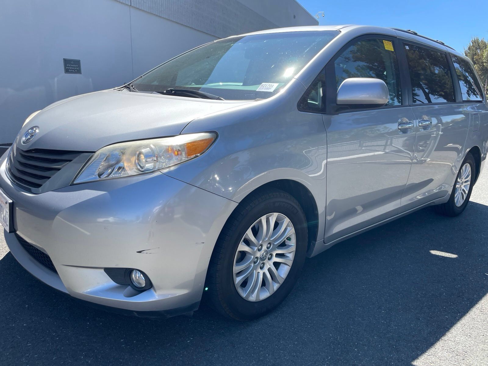 2012 TOYOTA Sienna