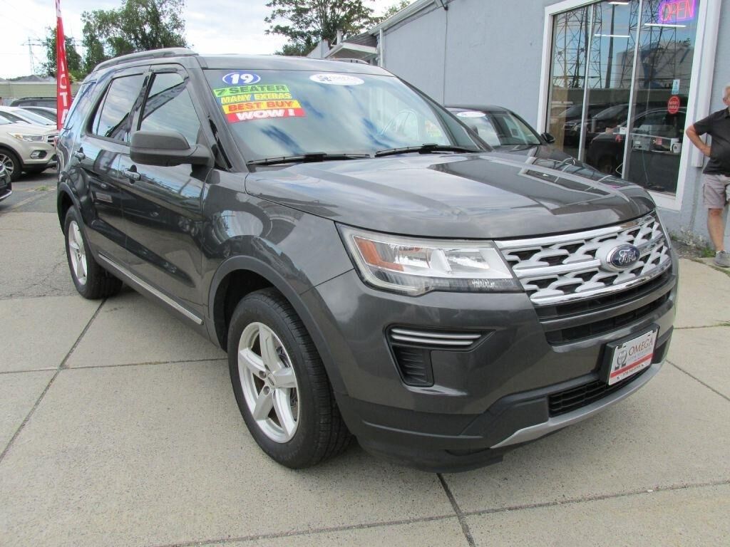 2019 FORD Explorer