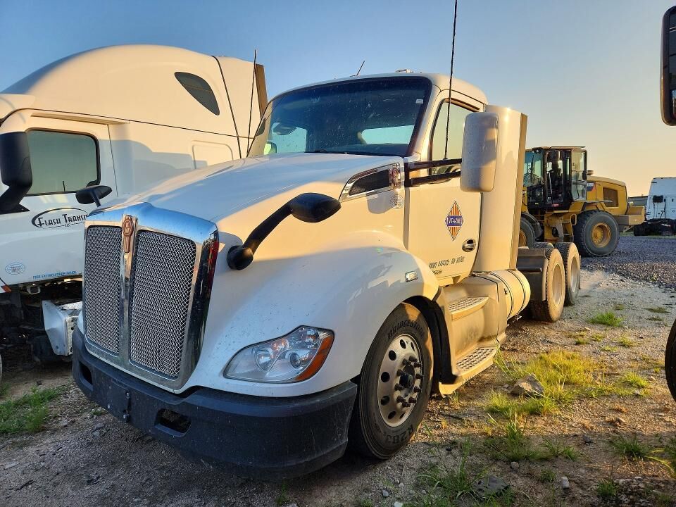 2021 KENWORTH T680