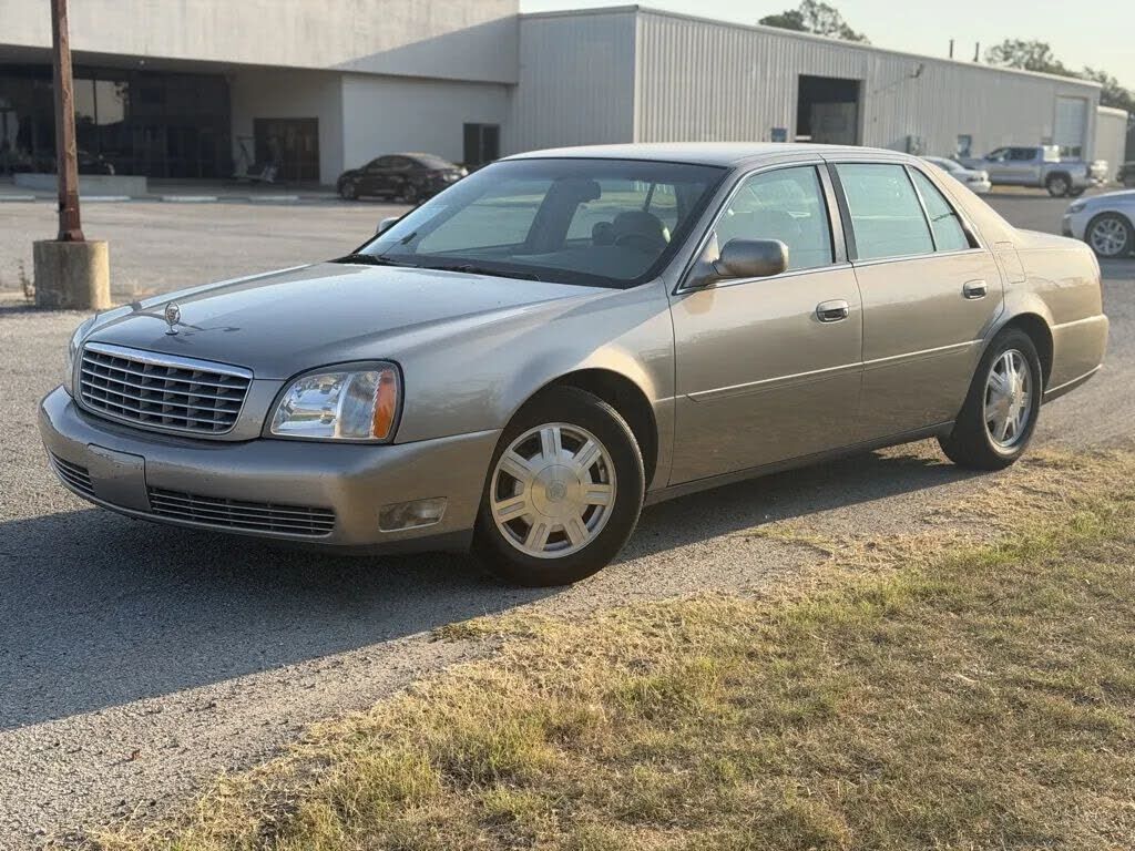 2004 CADILLAC Deville