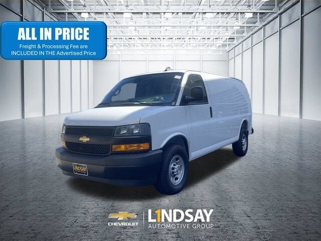 2026 CHEVROLET Express
