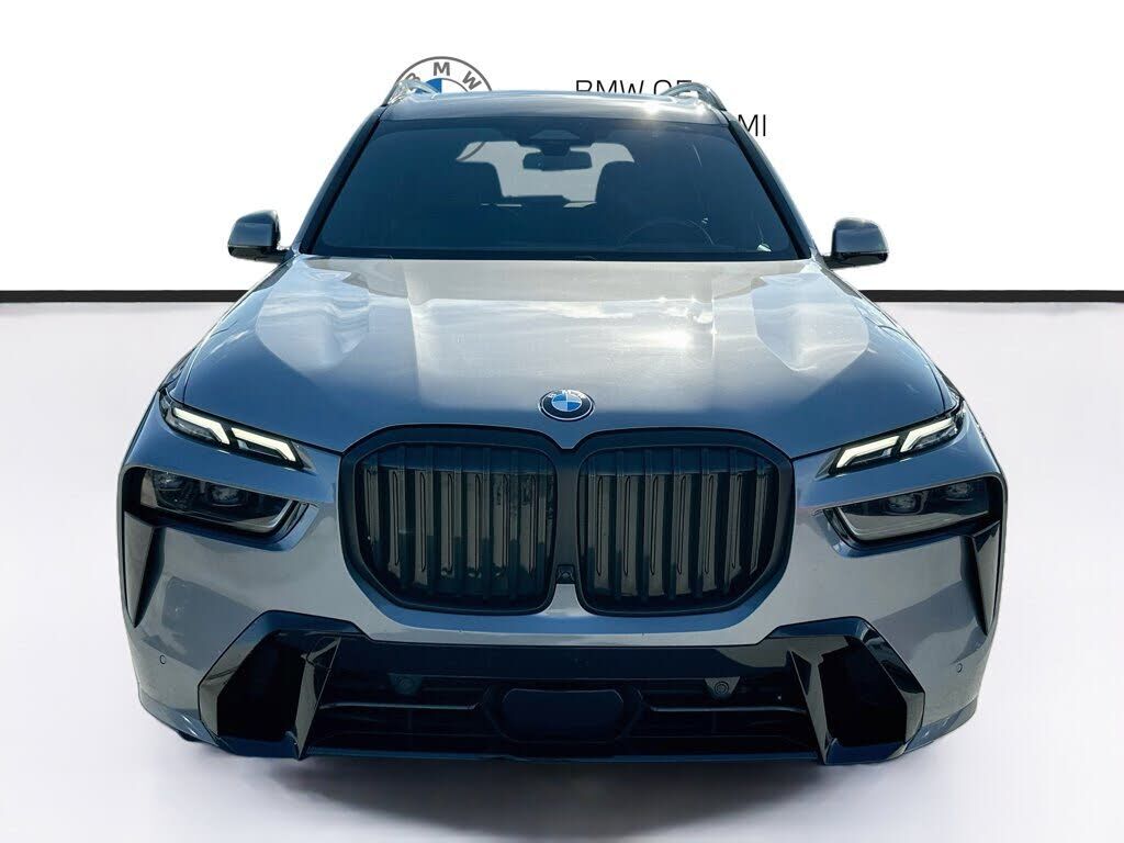 2024 BMW X7