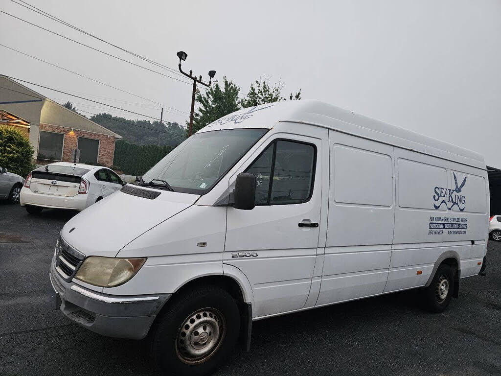2005 SPRINTER (DODGE OR FREIGHTLINER) Sprinter