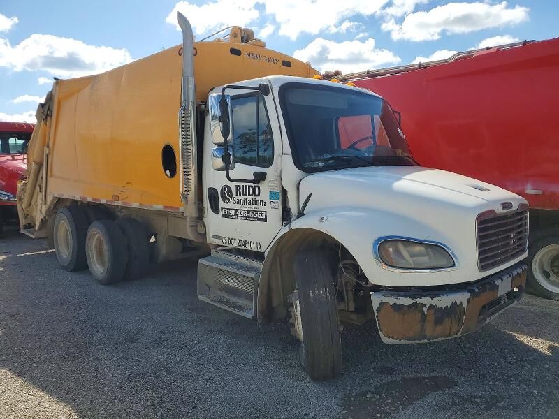 2009 FREIGHTLINER M2