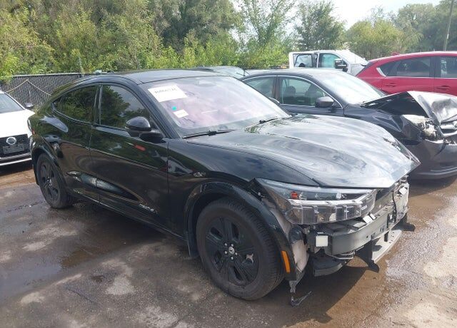 2021 FORD Mach-E