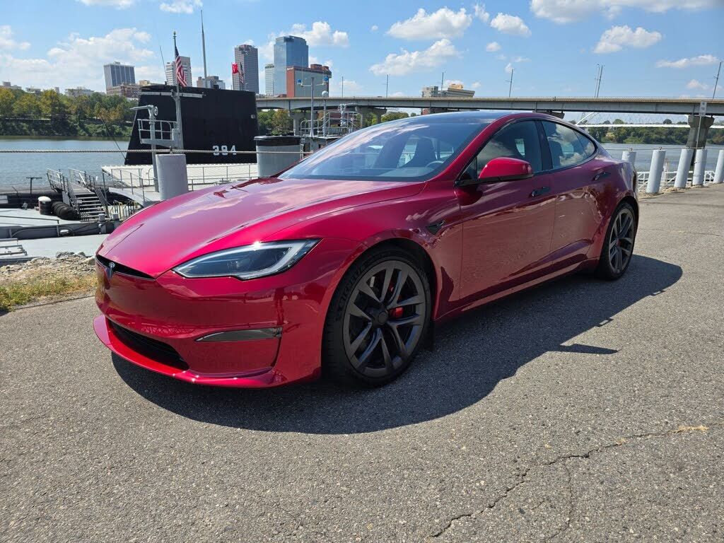 2024 TESLA Model S