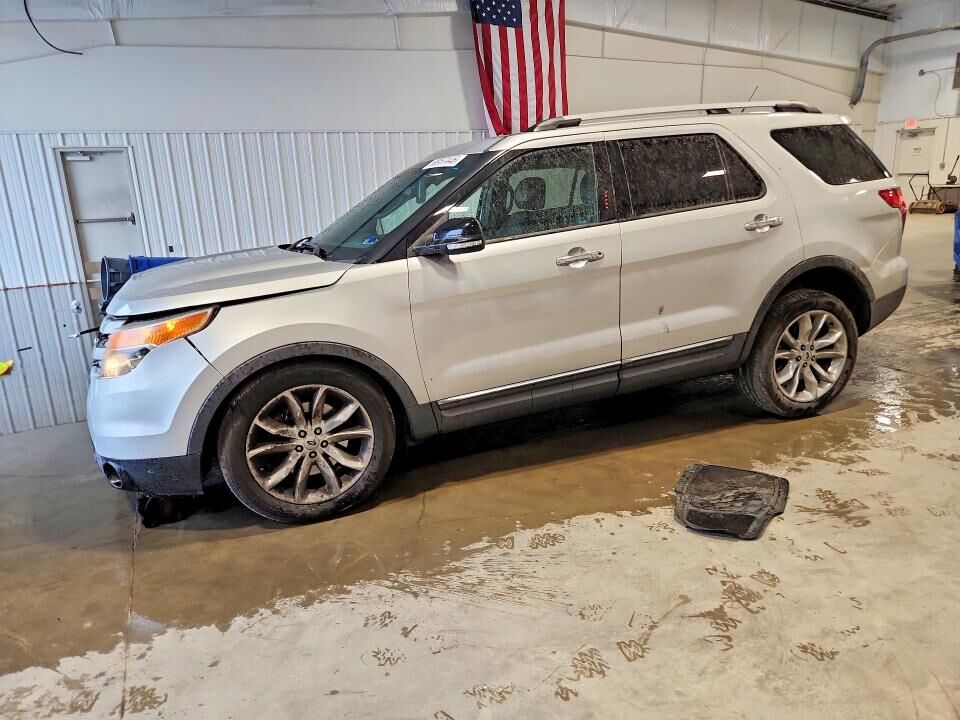 2013 FORD Explorer