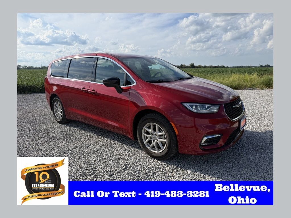 2025 CHRYSLER Pacifica