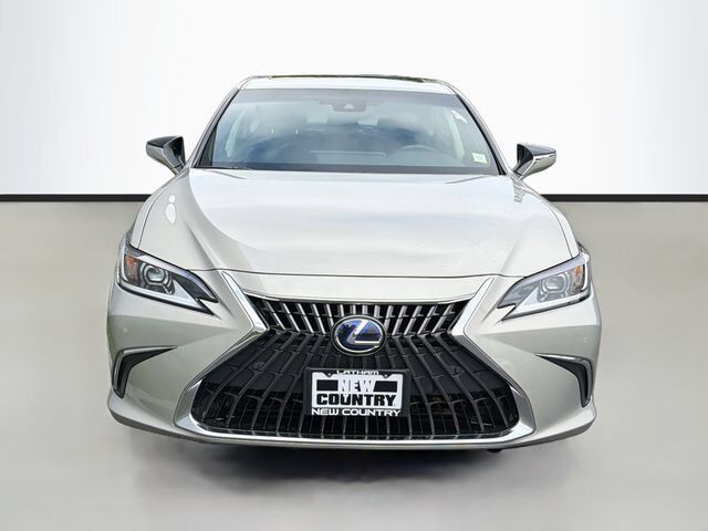 2022 Lexus ES
