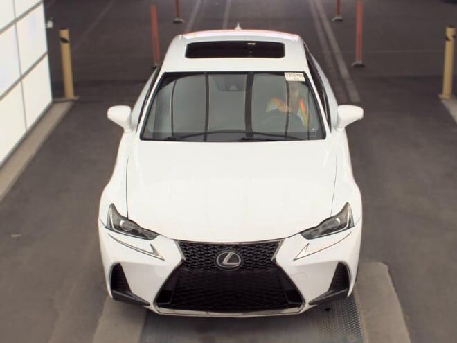 2017 Lexus IS