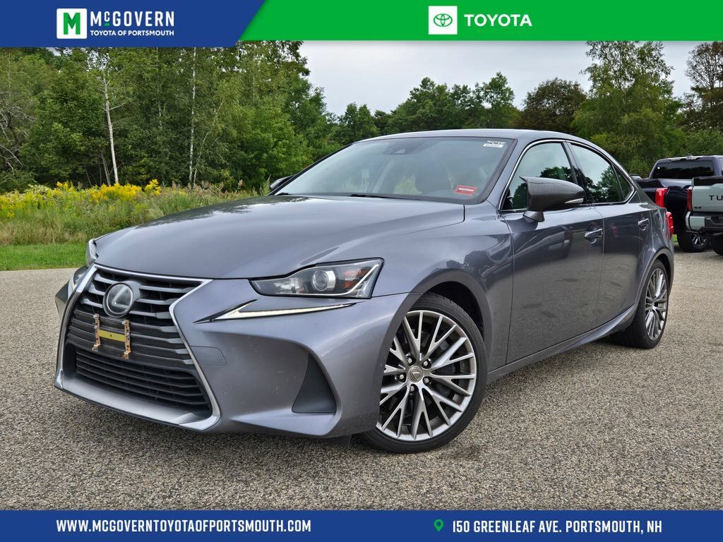 2017 LEXUS IS