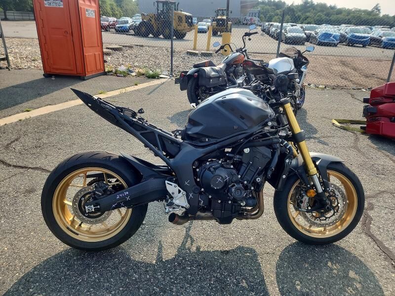 2025 HONDA CB