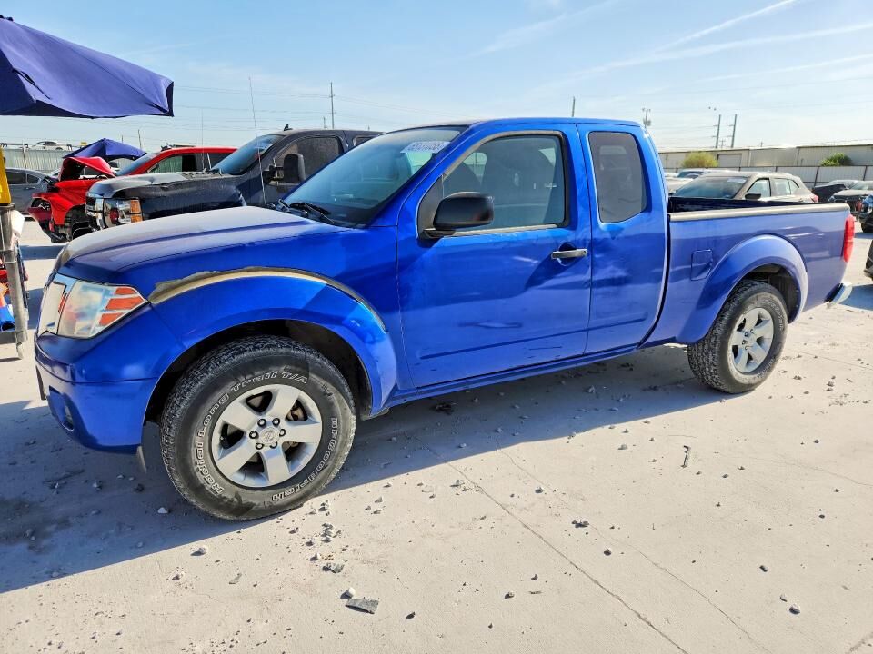 2012 NISSAN Frontier