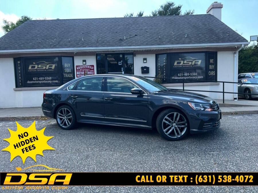 2017 VOLKSWAGEN Passat