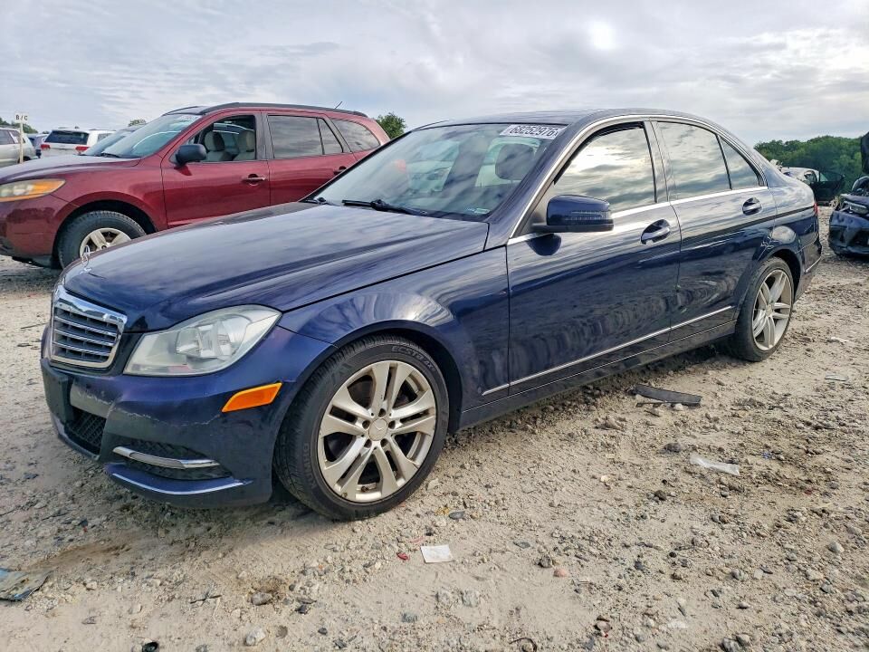 2012 MERCEDES-BENZ C-Class