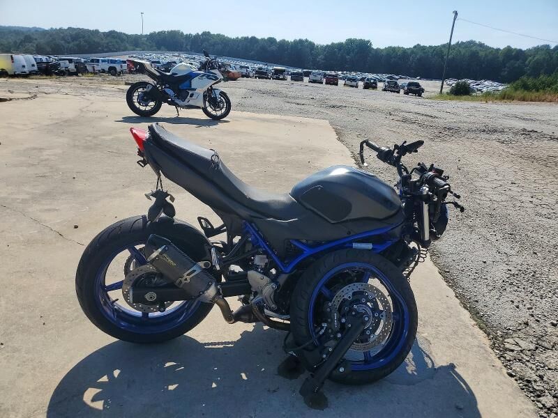 2022 SUZUKI SV650