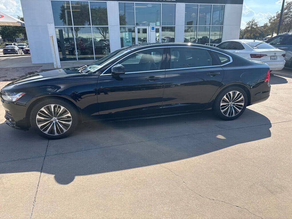 2020 VOLVO S90