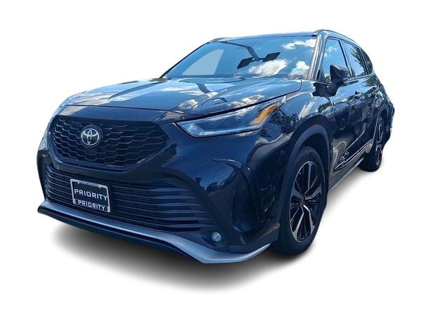 2022 TOYOTA Highlander