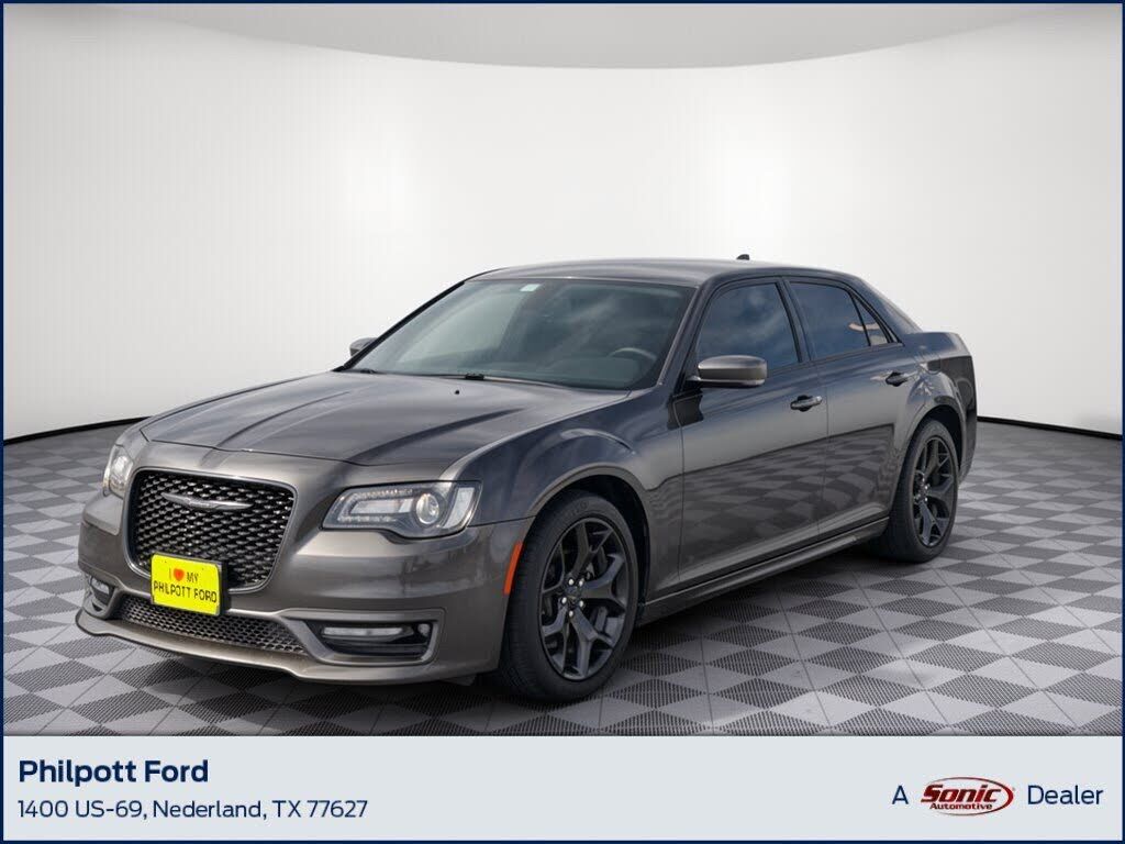 2023 CHRYSLER 300