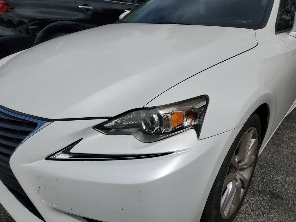 2015 Lexus IS