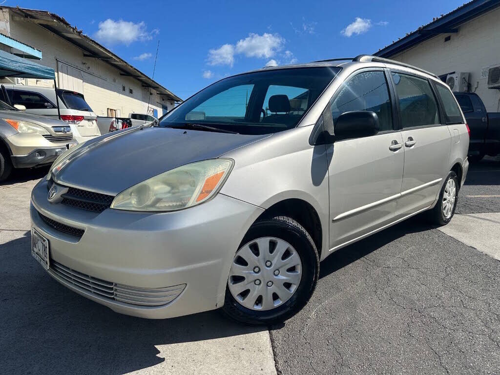 2004 TOYOTA Sienna