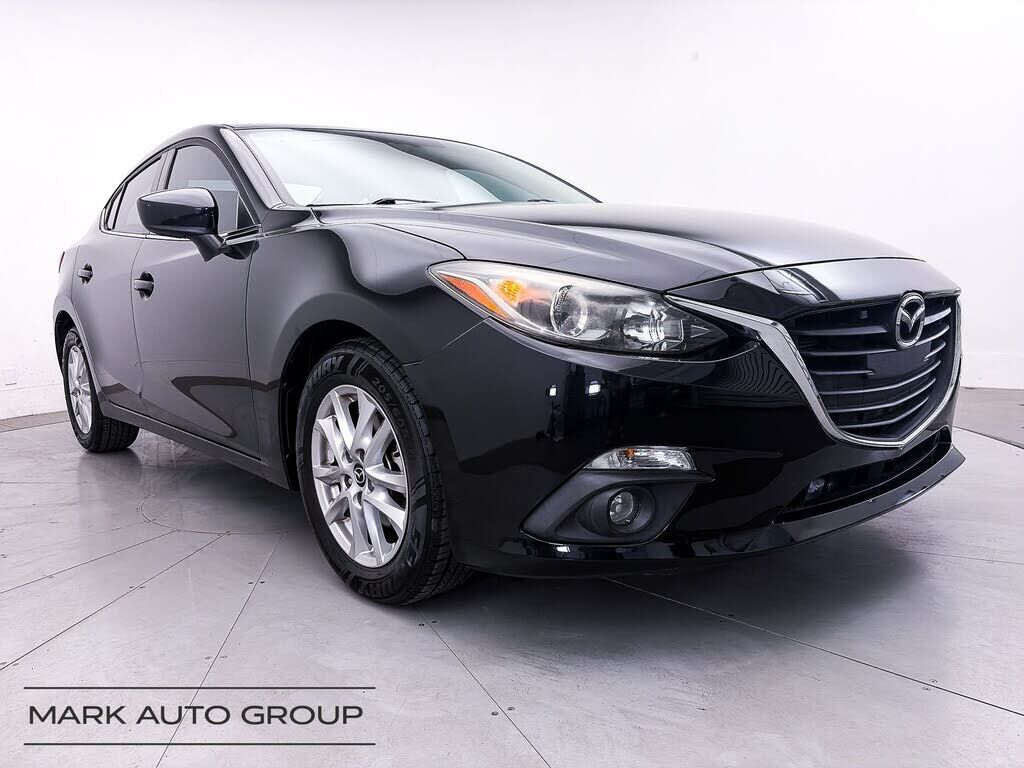 2016 MAZDA Mazda3