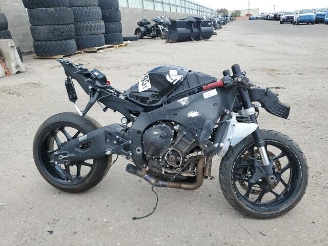 2021 YAMAHA YZF