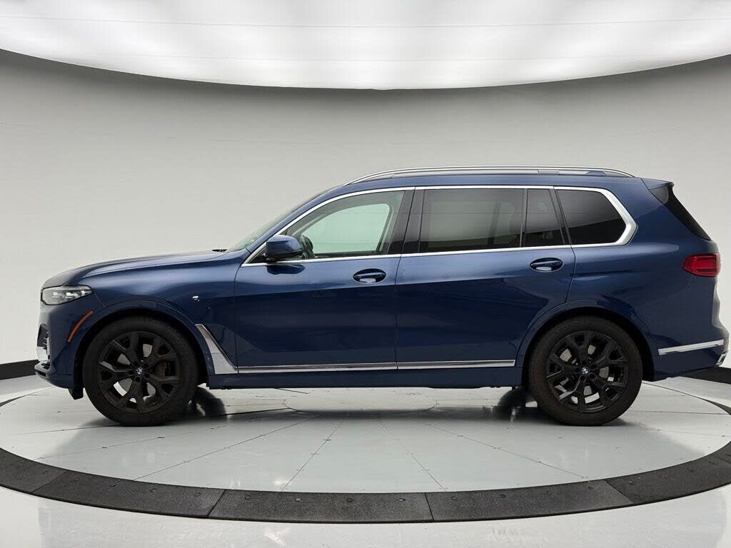 2022 BMW X7
