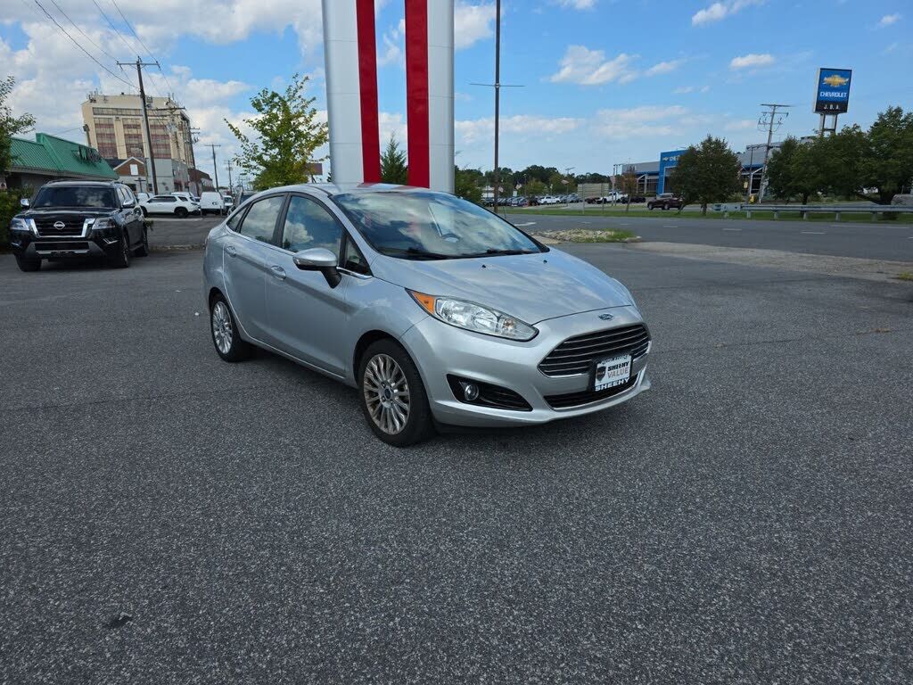 2014 FORD Fiesta