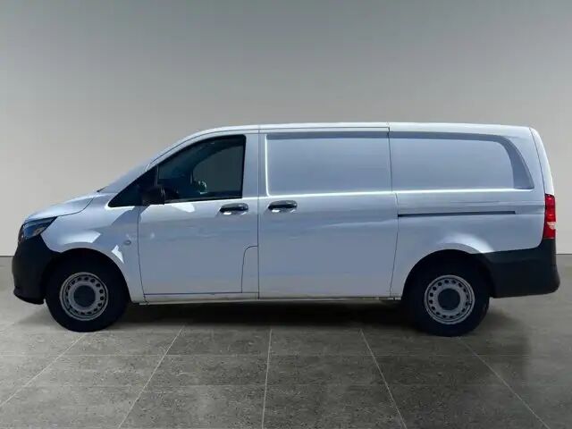 2023 Mercedes-Benz METRIS