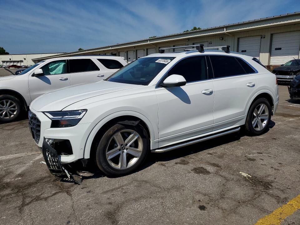 2021 AUDI Q8