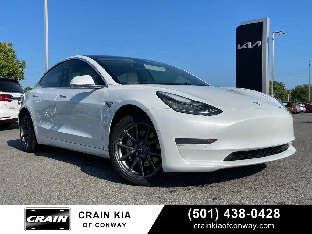 2020 TESLA Model 3