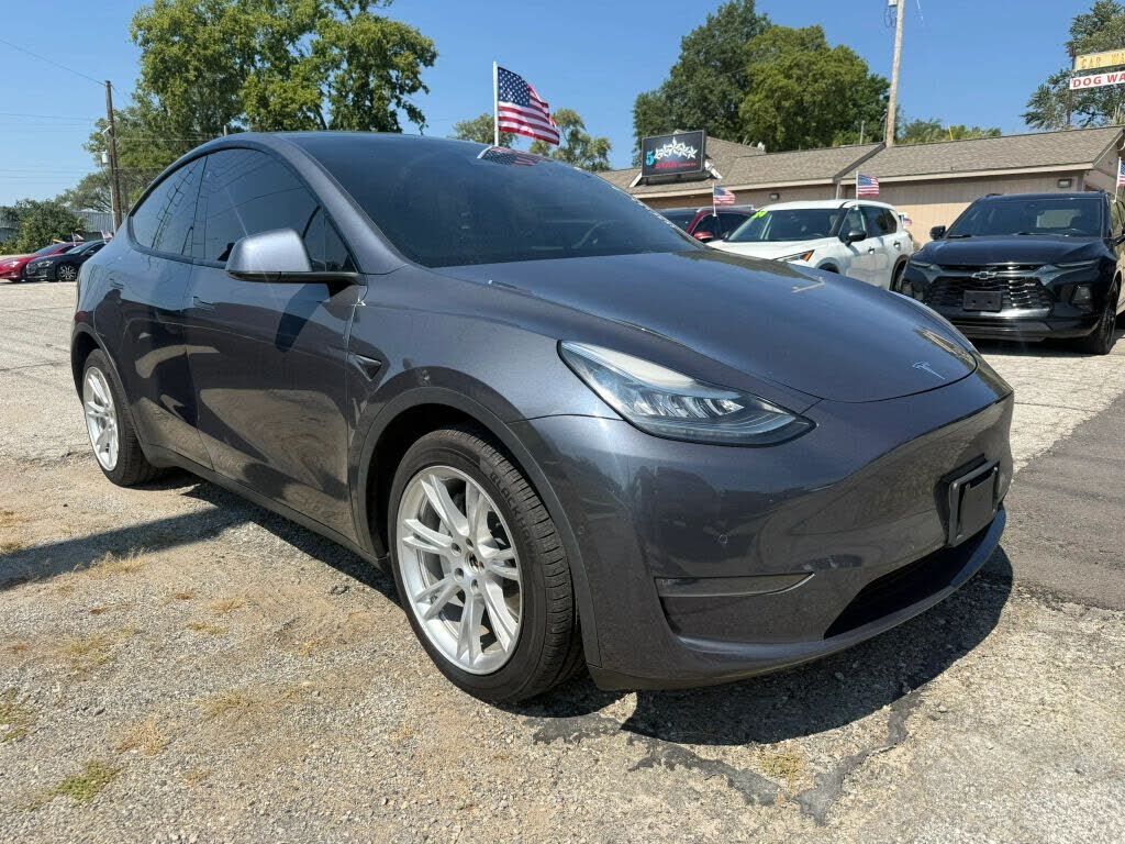 2020 TESLA Model Y