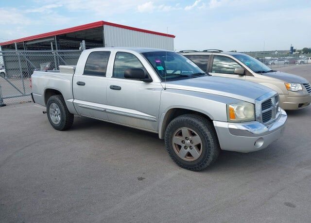 2005 DODGE Dakota