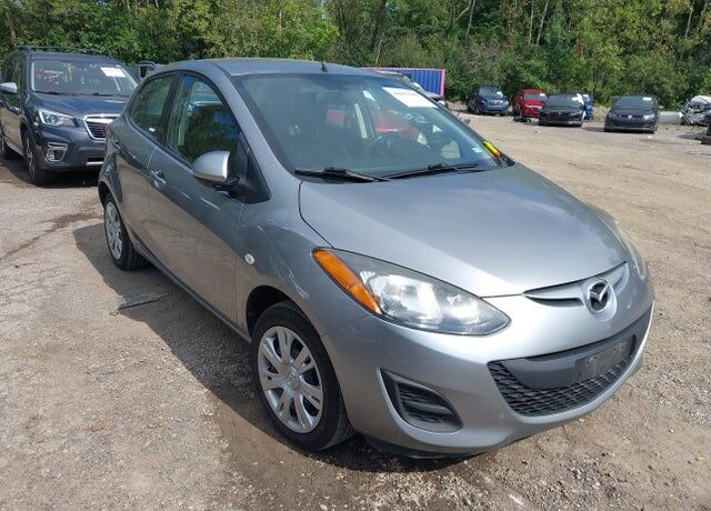 2014 MAZDA Mazda2