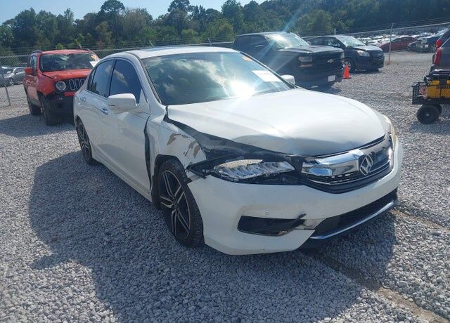 2017 HONDA Accord