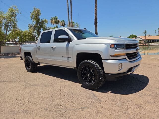 2018 CHEVROLET Silverado