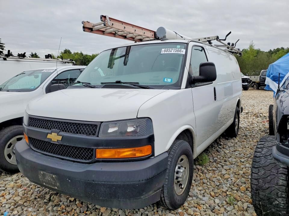 2020 CHEVROLET Express