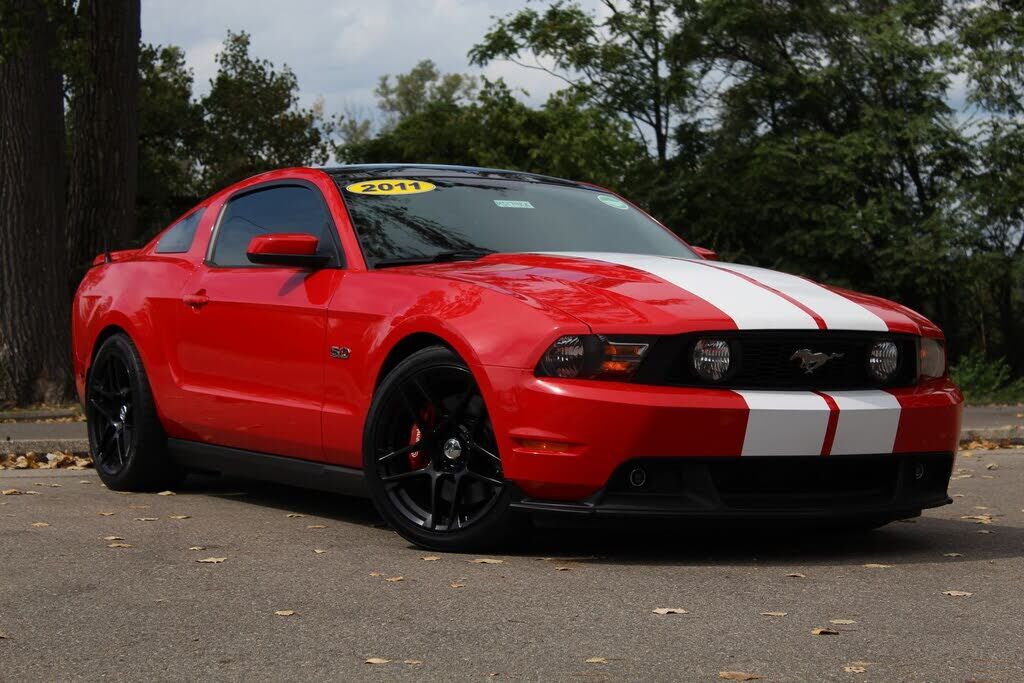 2011 FORD Mustang