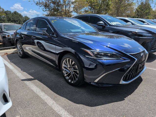 2024 Lexus ES