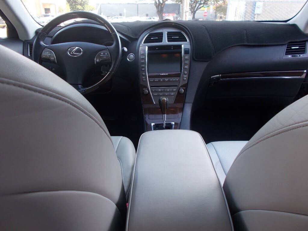 2011 Lexus ES